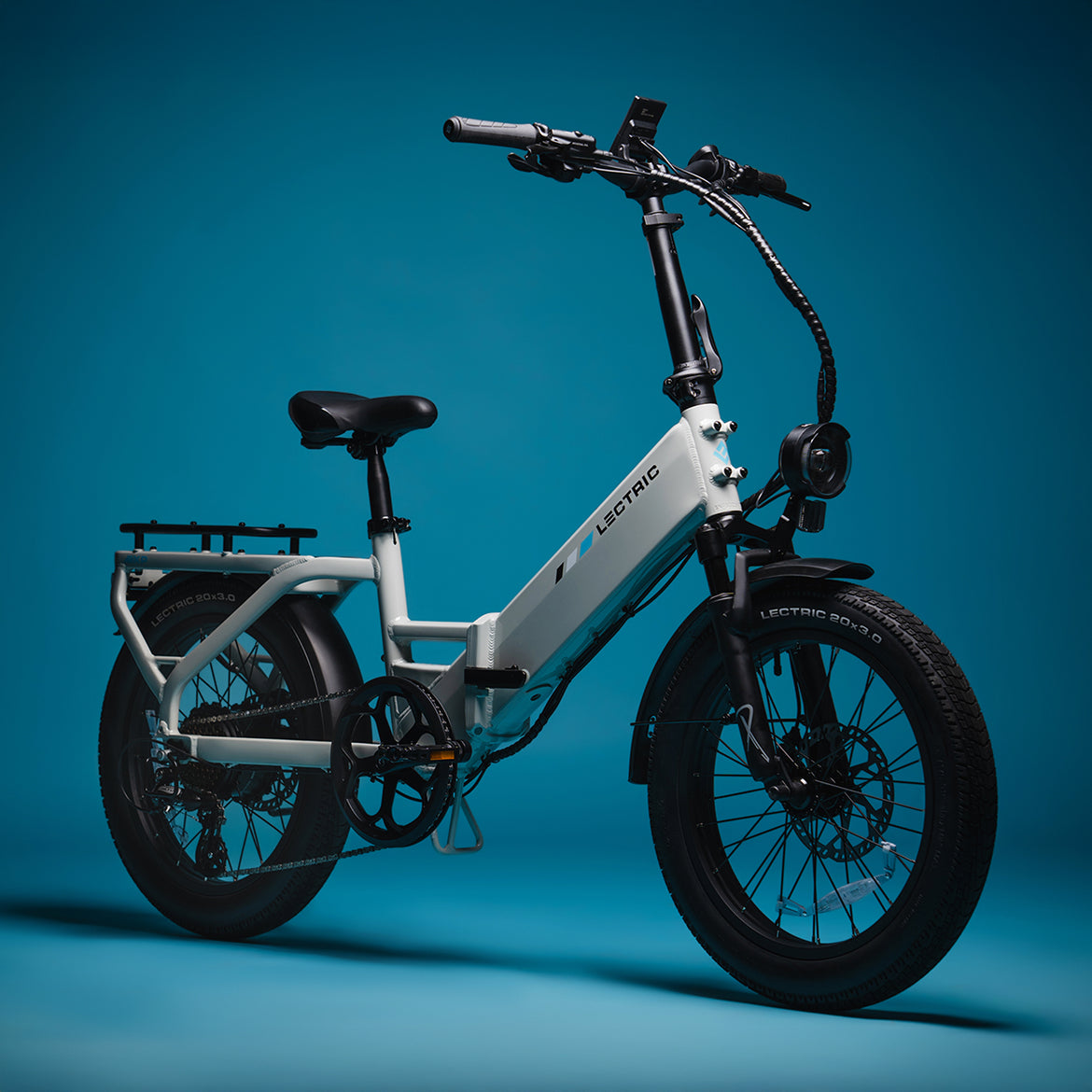 XP4 Step-Thru Stratus White eBike [CA]