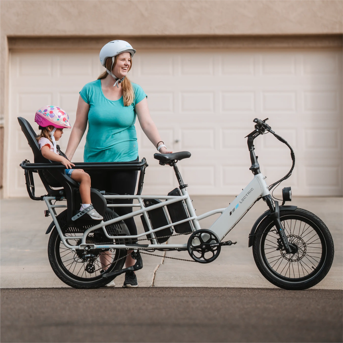 XPedition2 Stratus White Long-Range Dual-Battery + FREE Running Boards, Cushions, Elite Headlight, Suspension Seat Post, Orbitor, Fast Charger ($694 Value)