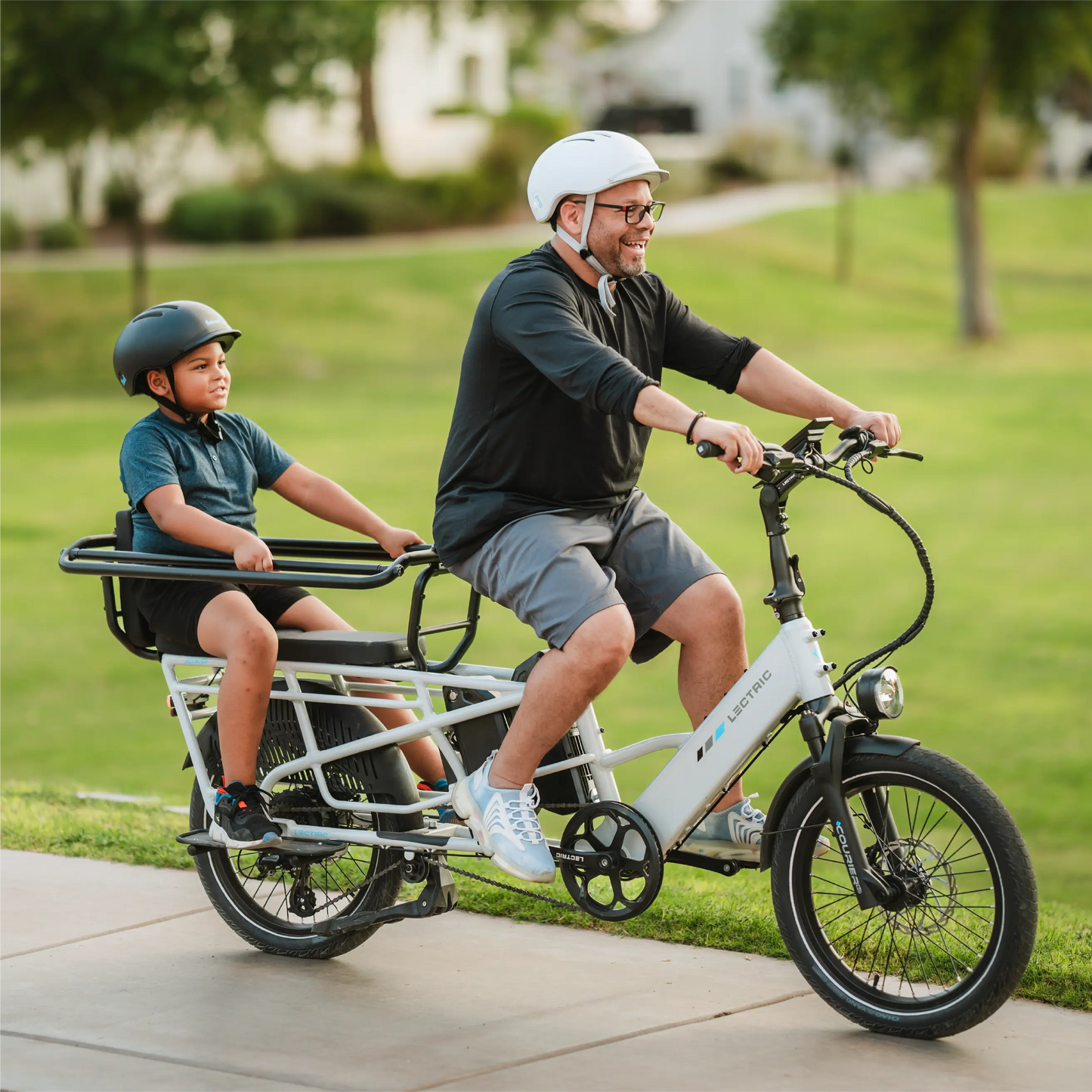 XPedition2 Stratus White Long-Range Dual-Battery + FREE Running Boards, Cushions, Elite Headlight, Suspension Seat Post, Orbitor, Fast Charger ($694 Value)